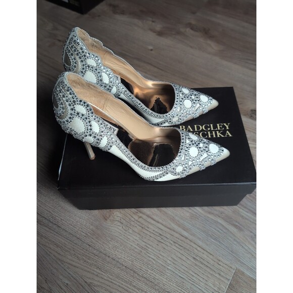 Badgley Mischka Rouge Crystal Embellished Heels Womens 6.5 - Picture 2 of 16